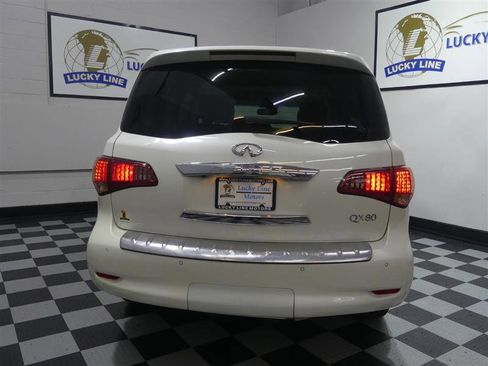 Used 2017 INFINITI QX80 4WD w/ Driver Assistance Package image 8