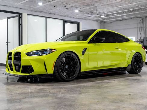 Used 2024 BMW M4 Competition RWD image 2