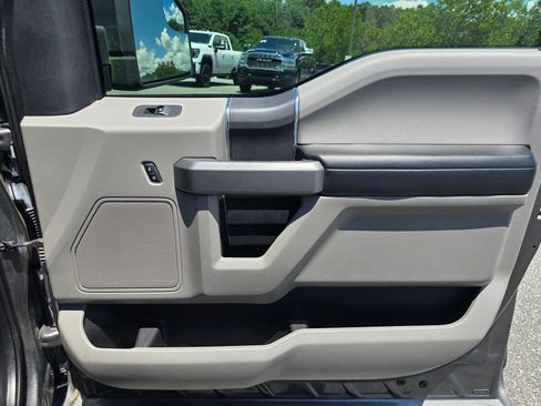 Used 2016 Ford F150 XLT AWD/4WD image 46
