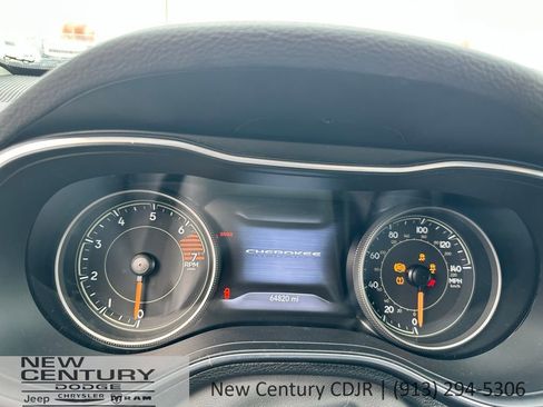 Used 2023 Jeep Cherokee Altitude Lux AWD/4WD image 27