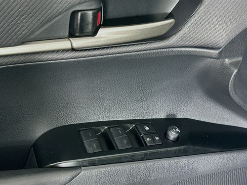 Used 2026 Toyota Camry SE FWD image 15