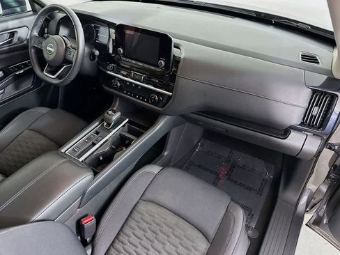 Used 2022 Nissan Pathfinder SV w/ SV Premium Package FWD image 34