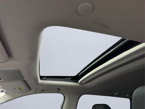 Used 2024 Honda CR-V EX image 16