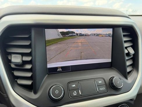 Used 2021 GMC Acadia SLT w/ Preferred Package FWD image 24