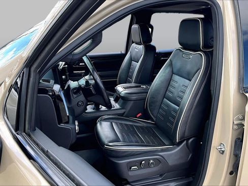 Used 2022 GMC Sierra 1500 AT4X AWD/4WD image 8