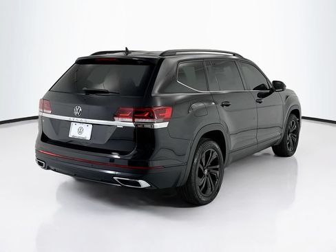 Used 2023 Volkswagen Atlas SE w/ Panoramic Sunroof Package FWD image 5