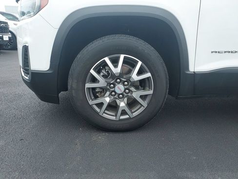 Used 2023 GMC Acadia SLE FWD image 10