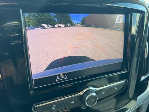 Used 2020 Chevrolet Traverse LT image 23