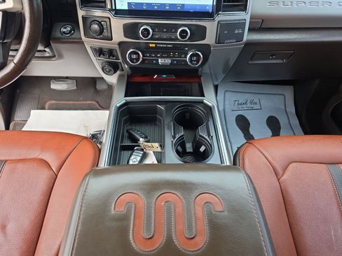 Used 2022 Ford F350 King Ranch w/ King Ranch Ultimate Package AWD/4WD image 11