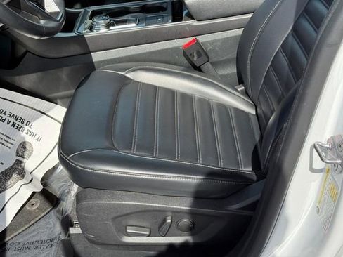 Used 2024 Ford Edge SEL AWD/4WD image 18