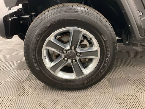 Used 2023 Jeep Wrangler Sahara image 14