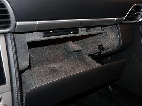 Used 2005 Porsche 911 Carrera S RWD image 52