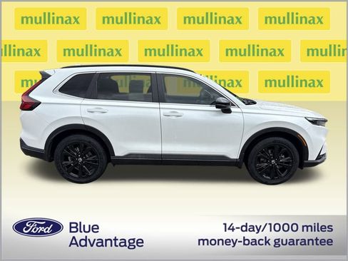 Used 2023 Honda CR-V Sport Touring image 2
