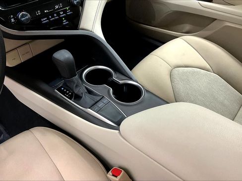 Used 2024 Toyota Camry LE image 17