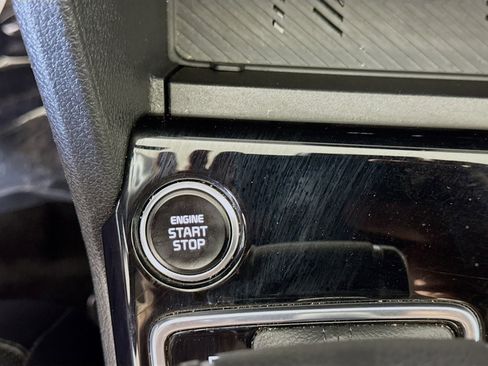Used 2023 Kia Sportage EX FWD image 21