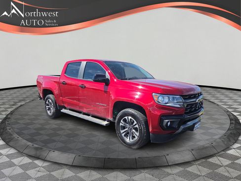 Used 2021 Chevrolet Colorado Z71 w/ Safety Package AWD/4WD image 3