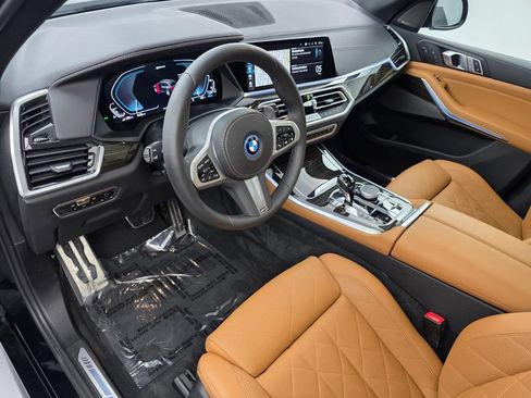 Certified 2023 BMW X5 xDrive45e w/ M Sport Package AWD/4WD image 10