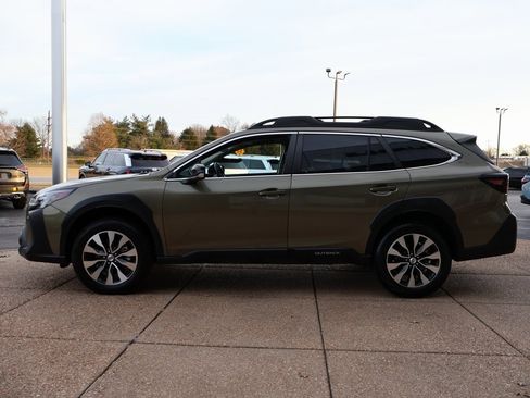 Used 2024 Subaru Outback Limited image 3