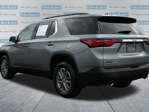 Used 2023 Chevrolet Traverse LT image 8