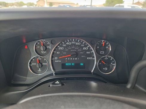 Used 2025 Chevrolet Express 3500 LT w/ LT Preferred Equipment Group RWD image 23