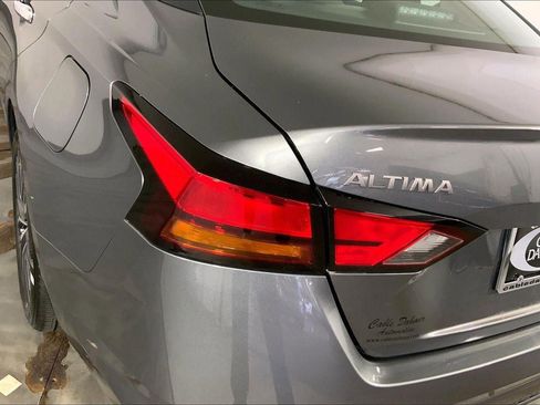 Used 2025 Nissan Altima 2.5 SV image 27