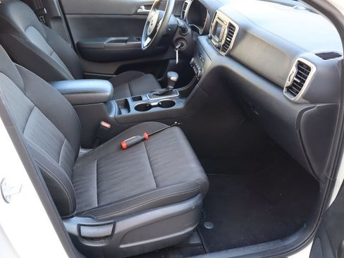 Used 2019 Kia Sportage LX FWD image 15