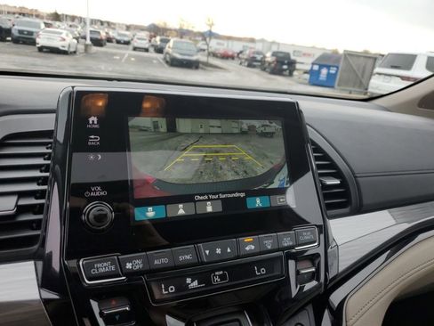 Certified 2024 Honda Odyssey Elite image 20