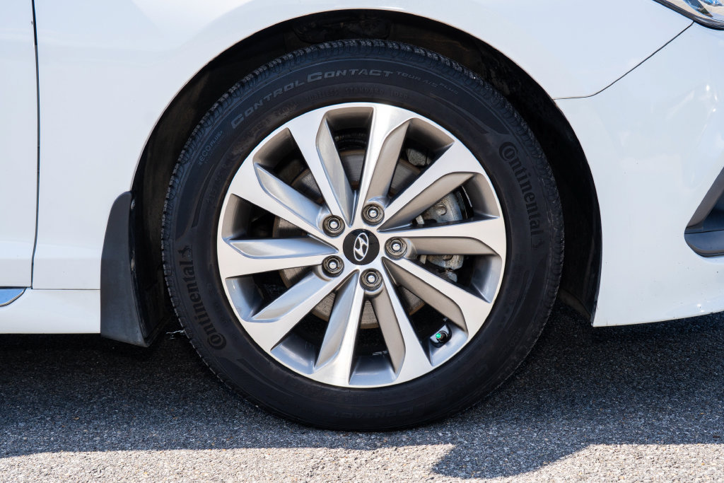 Used 2015 Hyundai Sonata Sport w/ Option Group 03 FWD image 33
