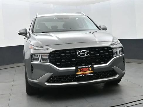Used 2023 Hyundai Santa Fe SEL FWD image 3