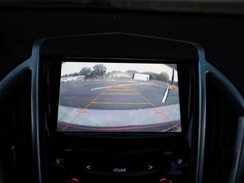 Used 2015 Cadillac SRX Luxury image 38