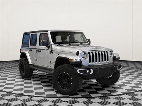 Used 2022 Jeep Wrangler Unlimited Sahara image 1
