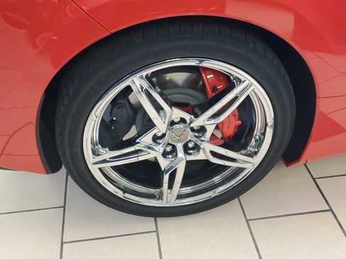 Used 2022 Chevrolet Corvette Stingray Premium Conv w/ Z51 Performance Package RWD image 7