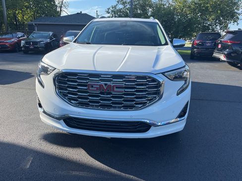 Used 2020 GMC Terrain Denali w/ Denali Premium Package image 8