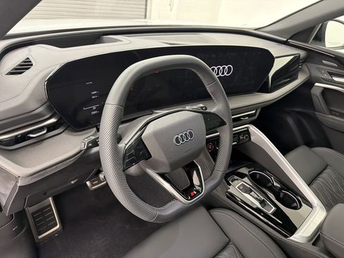 Used 2025 Audi SQ5 Premium Plus AWD/4WD image 4