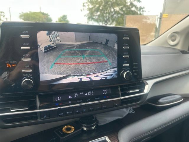 Used 2022 Toyota Sienna XLE w/ XLE Plus Package AWD/4WD image 13