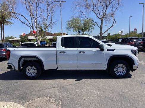 Used 2026 GMC Sierra 1500 Pro w/ Pro Value Package AWD/4WD image 2
