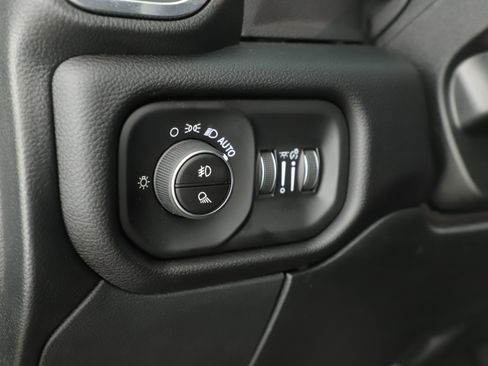 Used 2025 RAM 2500 Laramie image 17