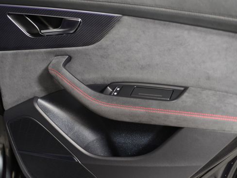 New 2026 Audi RS Q8 performance image 21