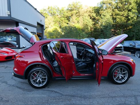 Used 2018 Alfa Romeo Stelvio Ti Sport image 62