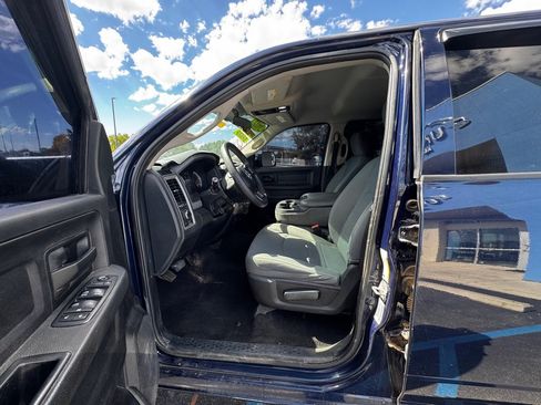 Used 2017 RAM 2500 Tradesman w/ Chrome Appearance Group image 11