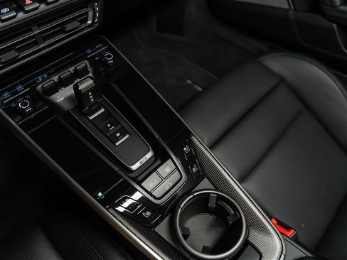 Certified 2025 Porsche 911 Turbo AWD/4WD image 24