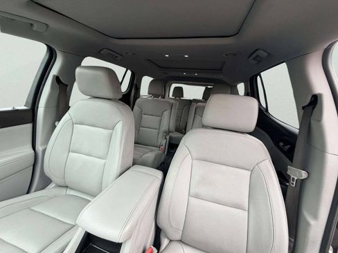 Used 2017 GMC Acadia SLT w/ LPO, Floor Liner Package AWD/4WD image 19