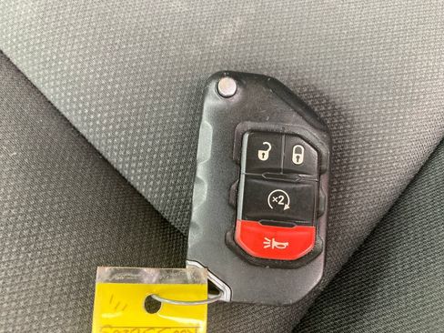 Used 2019 Jeep Wrangler Unlimited Sport S AWD/4WD image 36