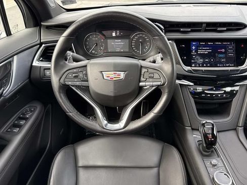 Used 2023 Cadillac XT6 Sport AWD/4WD image 12