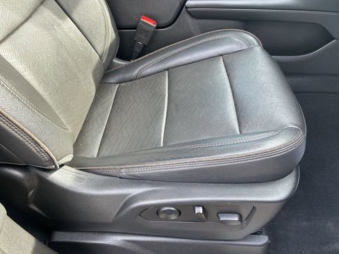 Used 2022 Chevrolet Tahoe High Country image 42