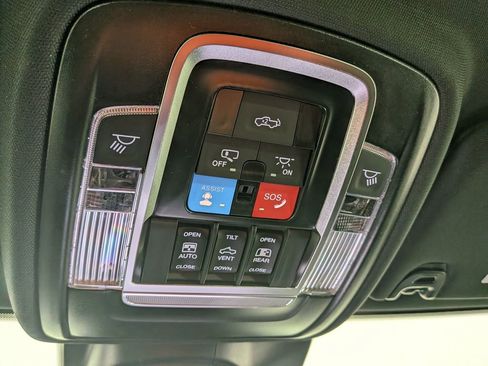 New 2026 RAM 2500 Laramie AWD/4WD image 28