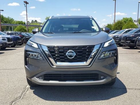 Used 2021 Nissan Rogue SL FWD image 2