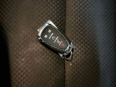 Used 2022 Chevrolet TrailBlazer RS w/ Sun and Liftgate Package image 13