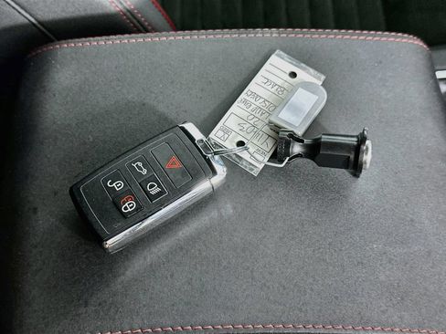 Used 2020 Land Rover Discovery Sport S R-Dynamic AWD/4WD image 34