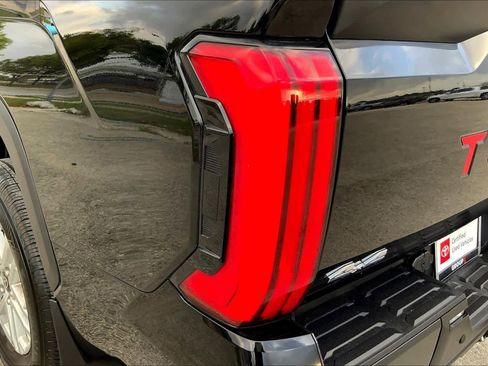 Certified 2025 Toyota Tundra SR5 w/ SR5 Convenience Package AWD/4WD image 28